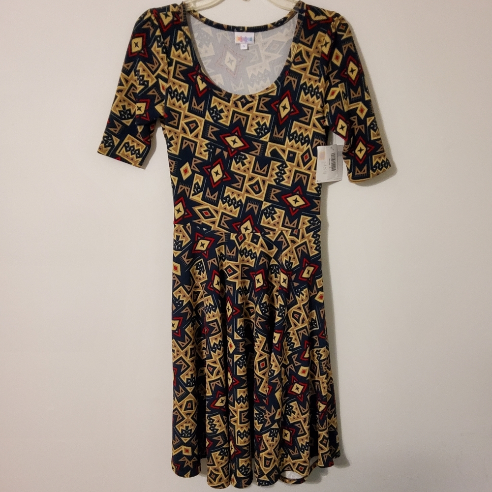 NWT! Lularoe Nicole-S Strecth Aztec Prin Fit And Flare Short Sleeve Scoop Size S